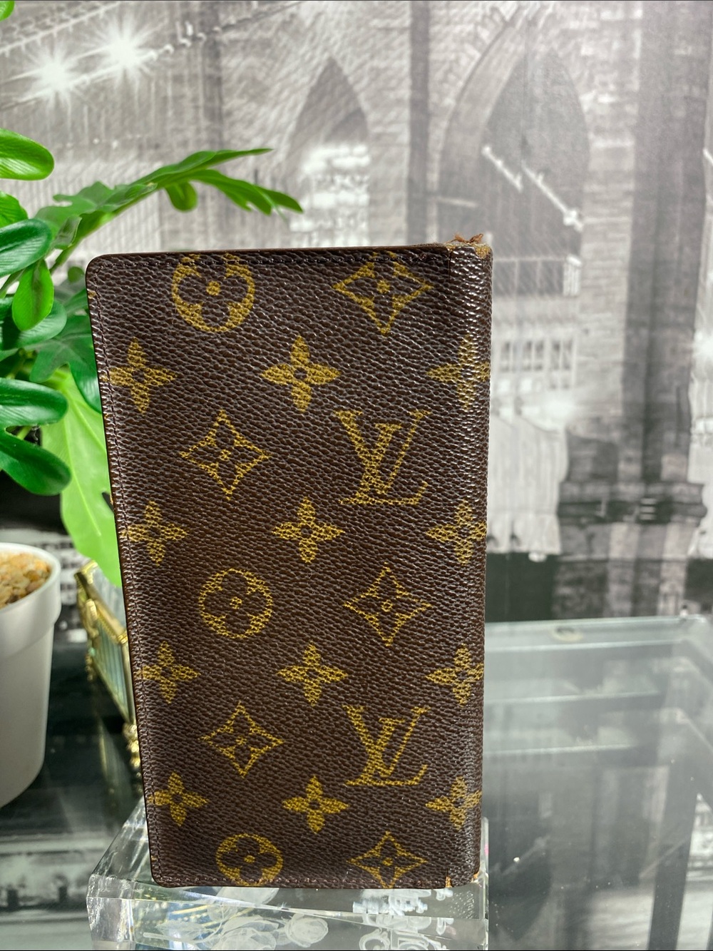 Authentic Louis Vuitton Monogram checkbook holder - Picture 5 of 15